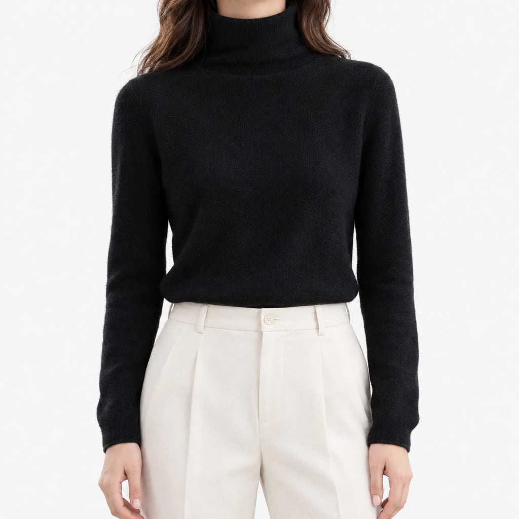 Women's long-sleeve turtleneck jumper with a plain knitted finish