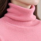 Women's long-sleeve turtleneck jumper with a plain knitted finish