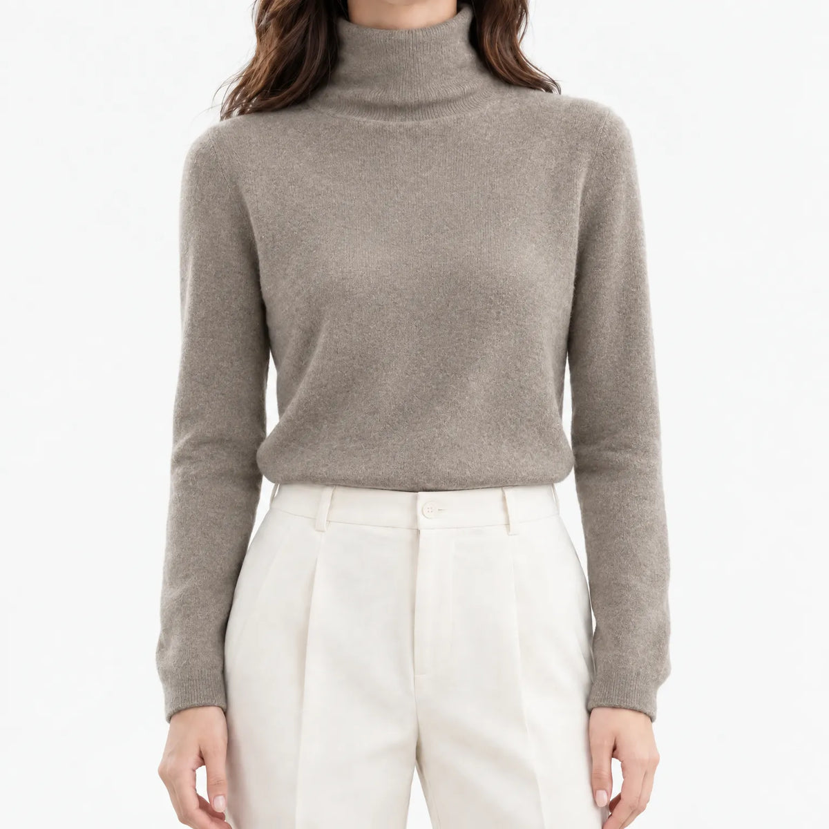Women's long-sleeve turtleneck jumper with a plain knitted finish