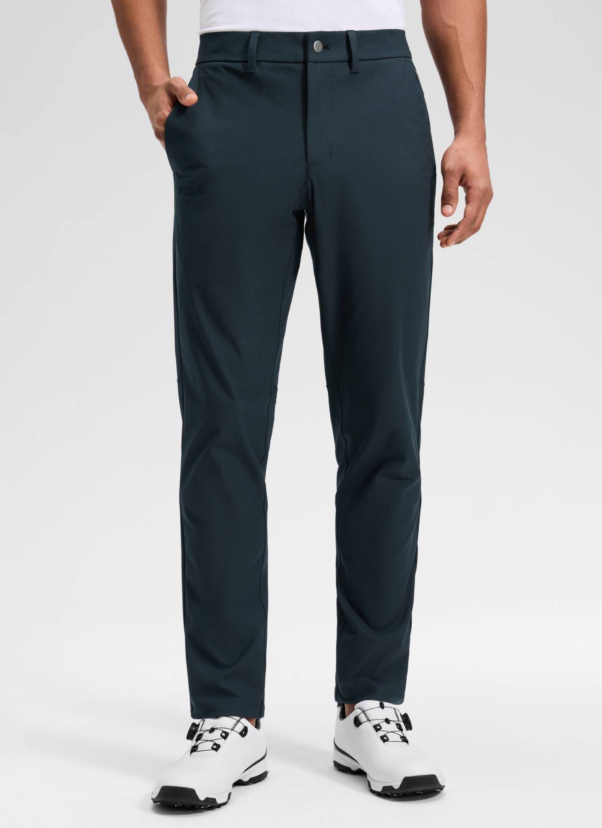 Men's straight leg golf trousers with belt loops, button fastening and front pockets