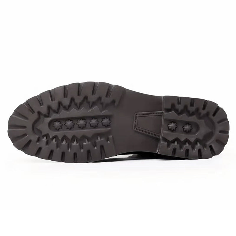 Men's lace-up ankle boots with round toes, contrast panels and lug soles