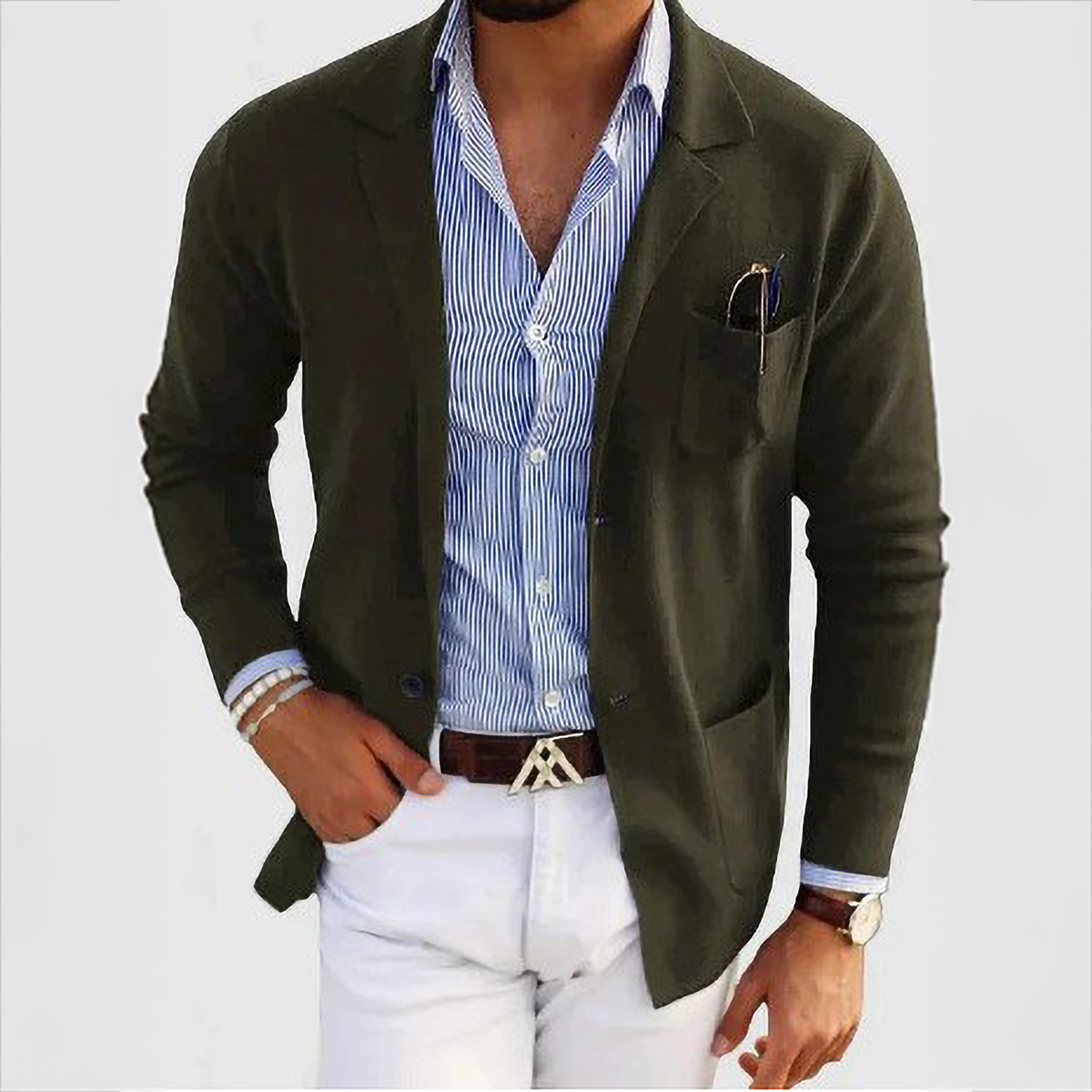 Men's lightweight blazer with notch lapels, long sleeves and front pockets