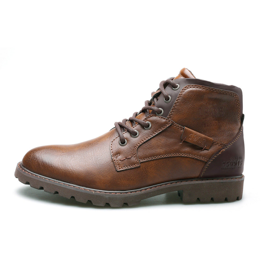 Men's lace-up ankle boots with round toes, contrast panels and lug soles