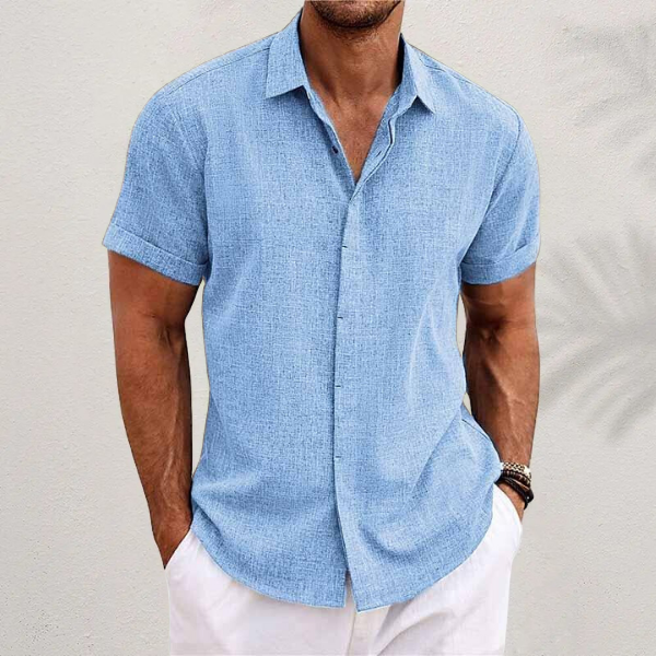Men's short sleeve textured collared button shirt with curved hem