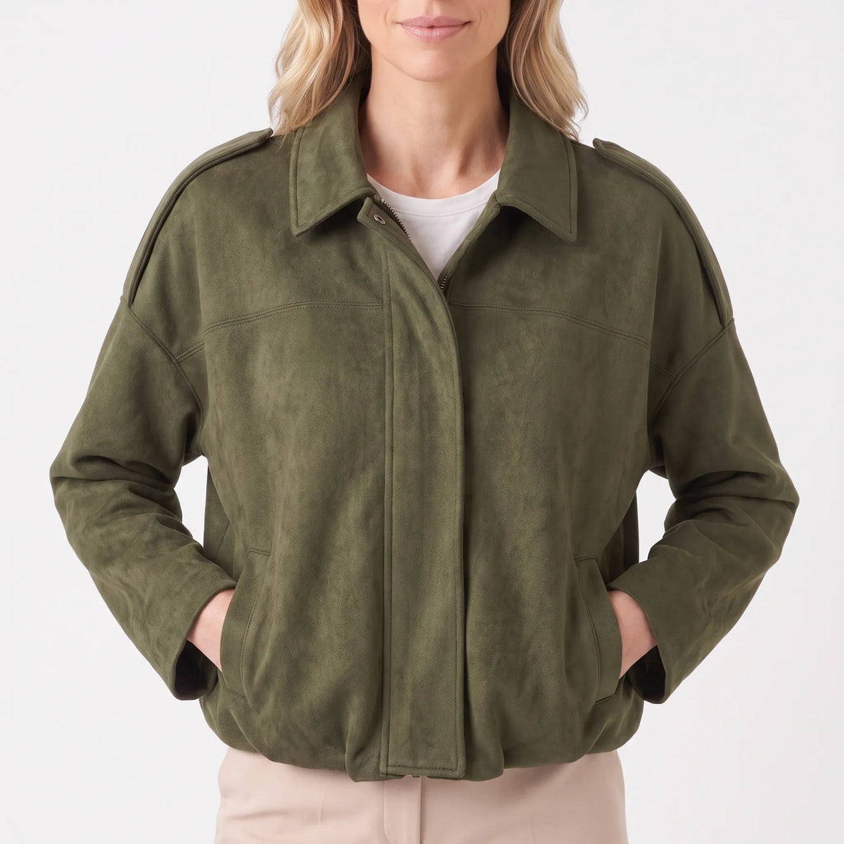 Women's oversized cropped collared jacket with long sleeves and zip front
