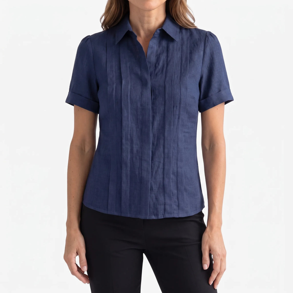 Women's short-sleeved pleated blouse with collared neckline and button front