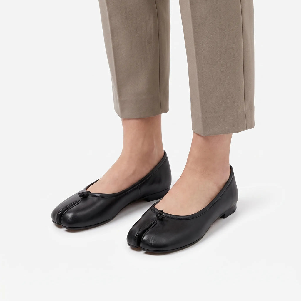 Women's split-toe ballet flats with small vamp ties and flat heels