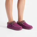 Women's cushioned slip-on house slippers with ribbed collars and stitched trim