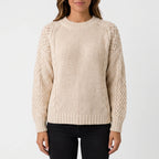 Women's textured knitted jumper with crew neck and long sleeves