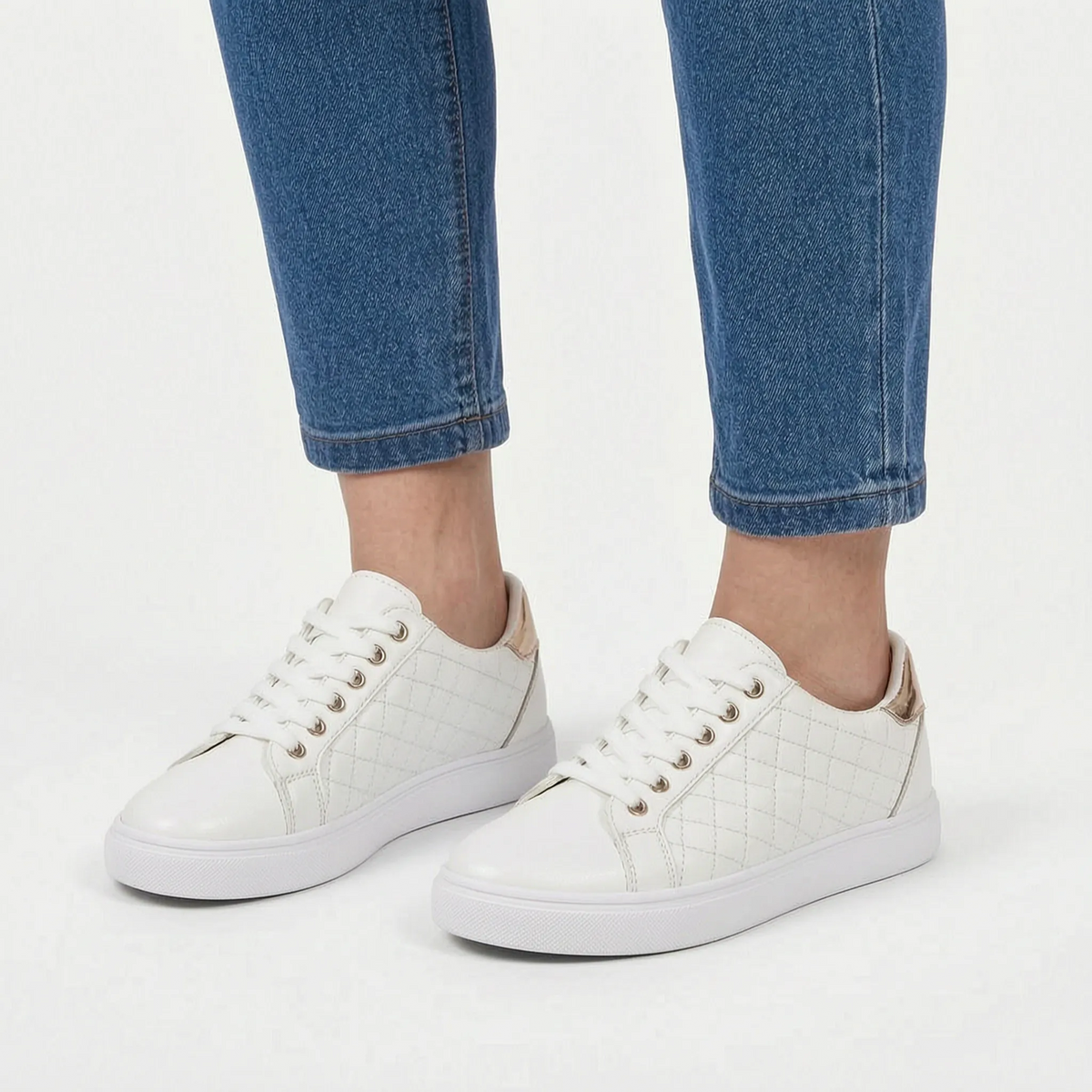 Women's quilted lace-up trainers with metallic heel detail