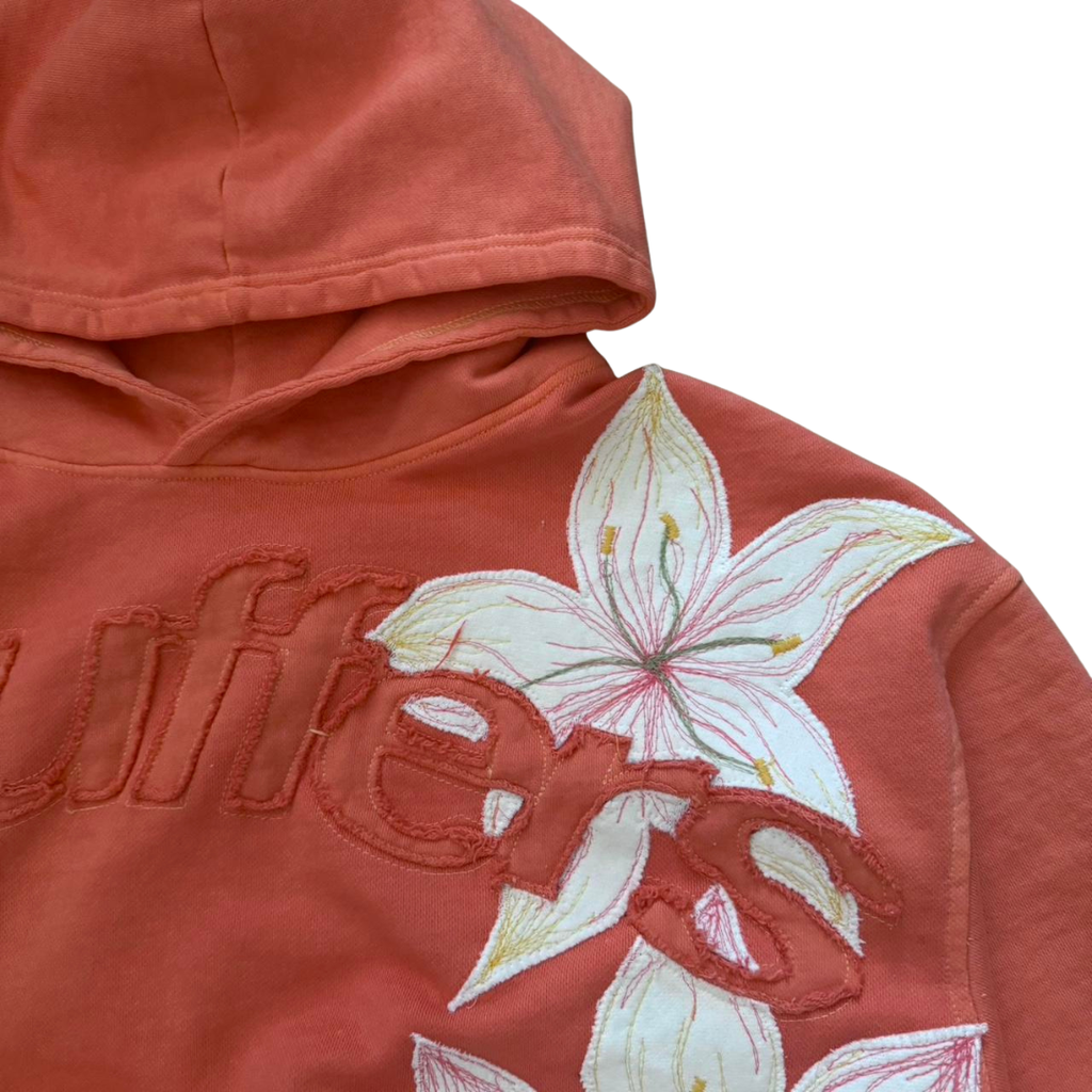Women's floral embroidered hooded sweatshirt with long sleeves and kangaroo pocket