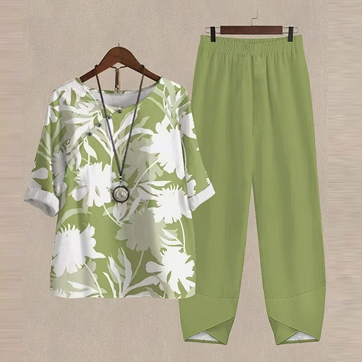 Women's patterned short-sleeve top and long trousers two-piece set