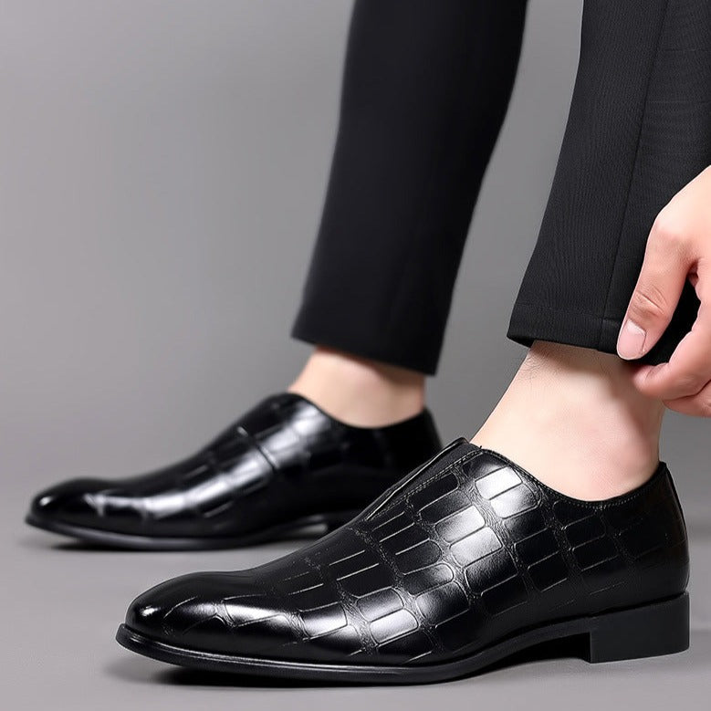 Men's textured slip-on loafers with square toe and low block heel
