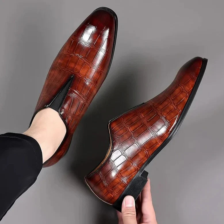 Men's textured slip-on loafers with square toe and low block heel