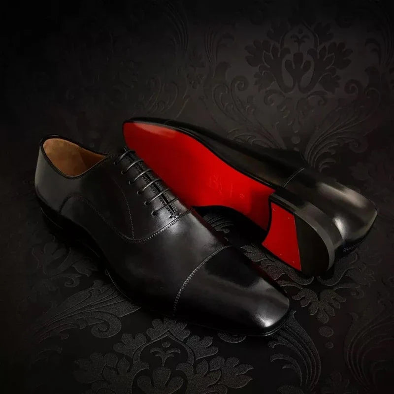 Men's cap toe Oxford shoes with lace-up fronts and contrasting soles