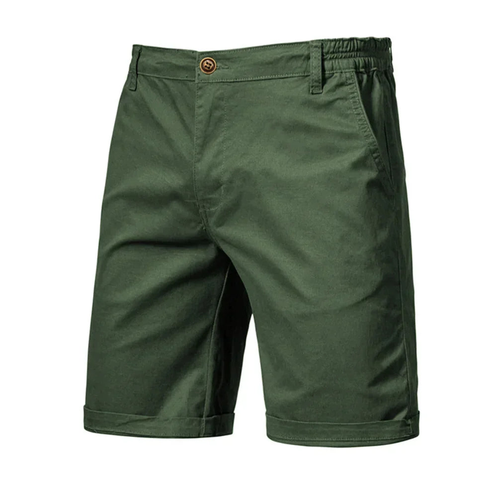 Men's chino shorts with button fastening, slant pockets and turn-up hems