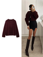 Women's relaxed crew neck jumper with long sleeves and ribbed trims