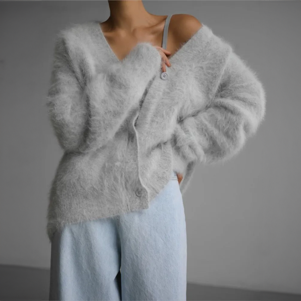 Women's textured knit cardigan with V-neckline, long sleeves and button front