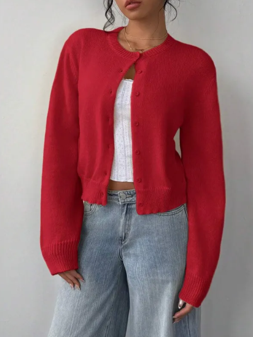 Women's knitted slim fit cardigan with long sleeves and button front