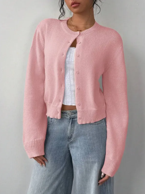 Women's knitted slim fit cardigan with long sleeves and button front