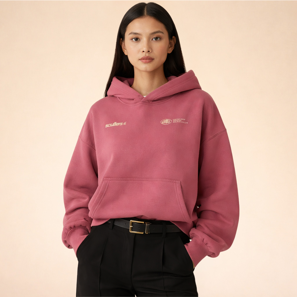 Women's hooded logo hoodie with long sleeves and front pouch pocket