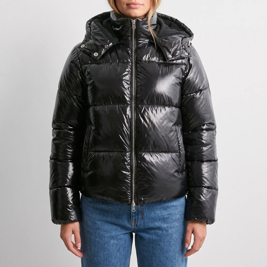 Women's glossy quilted hooded puffer jacket with long sleeves and front zip