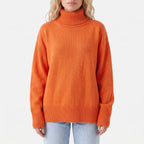 Women's oversized roll neck jumper with long sleeves and ribbed trims