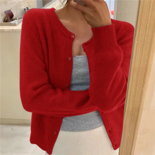 Women's plain knitted cardigan with round neck, long sleeves and button front