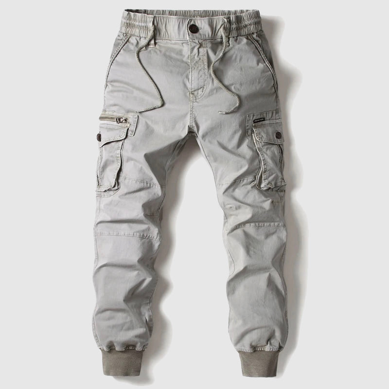 Men's tapered cargo jogger trousers with drawstring waist, flap pockets and ribbed ankle cuffs