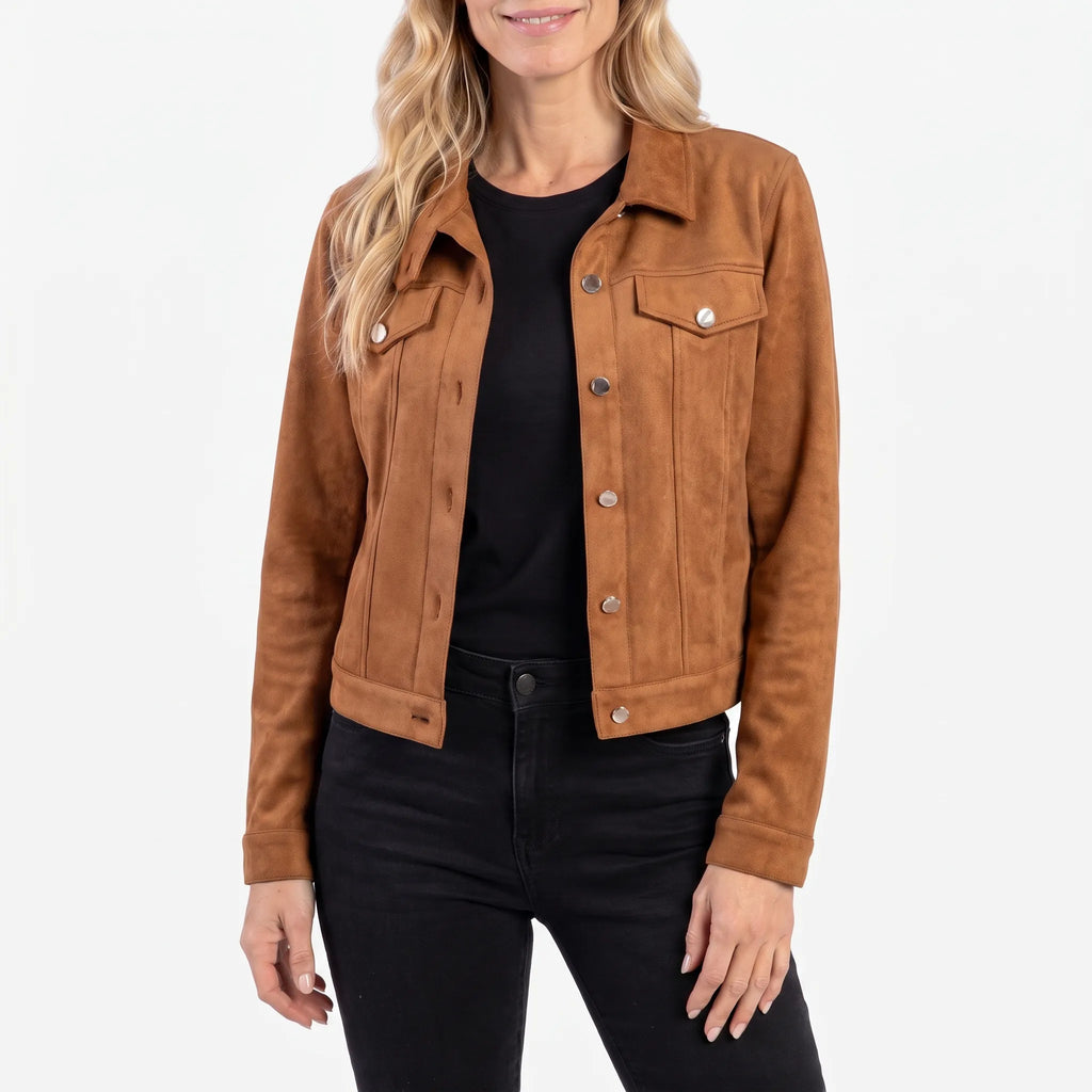 Women's cropped trucker jacket with pointed collar, long sleeves and flap chest pockets