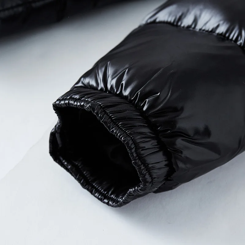 Men's glossy quilted hooded puffer jacket with front zip and zipped pockets