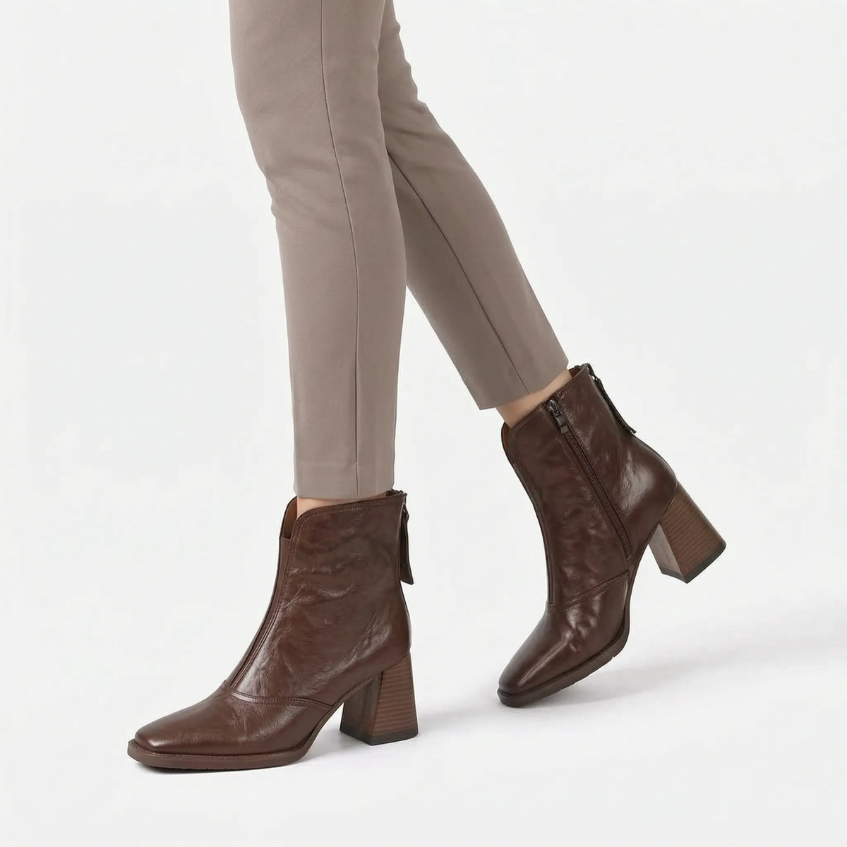 Women's crinkled ankle boots with square toes, side zips and block heels