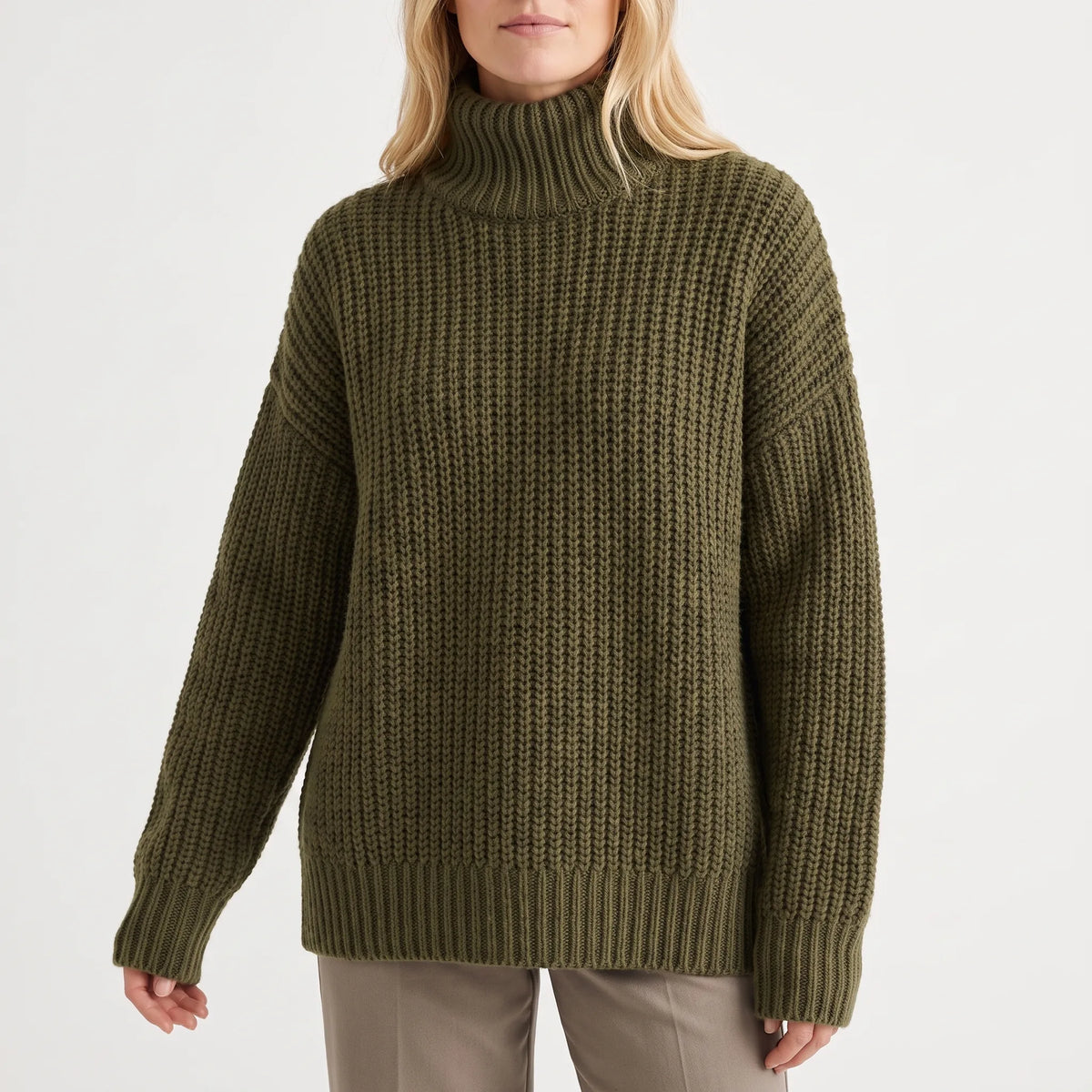 Women's oversized chunky textured turtleneck jumper with long sleeves