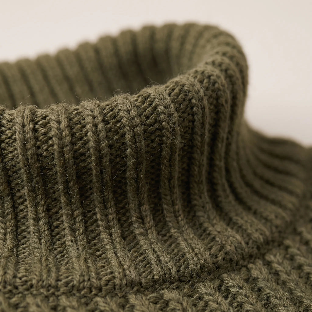 Women's oversized chunky textured turtleneck jumper with long sleeves