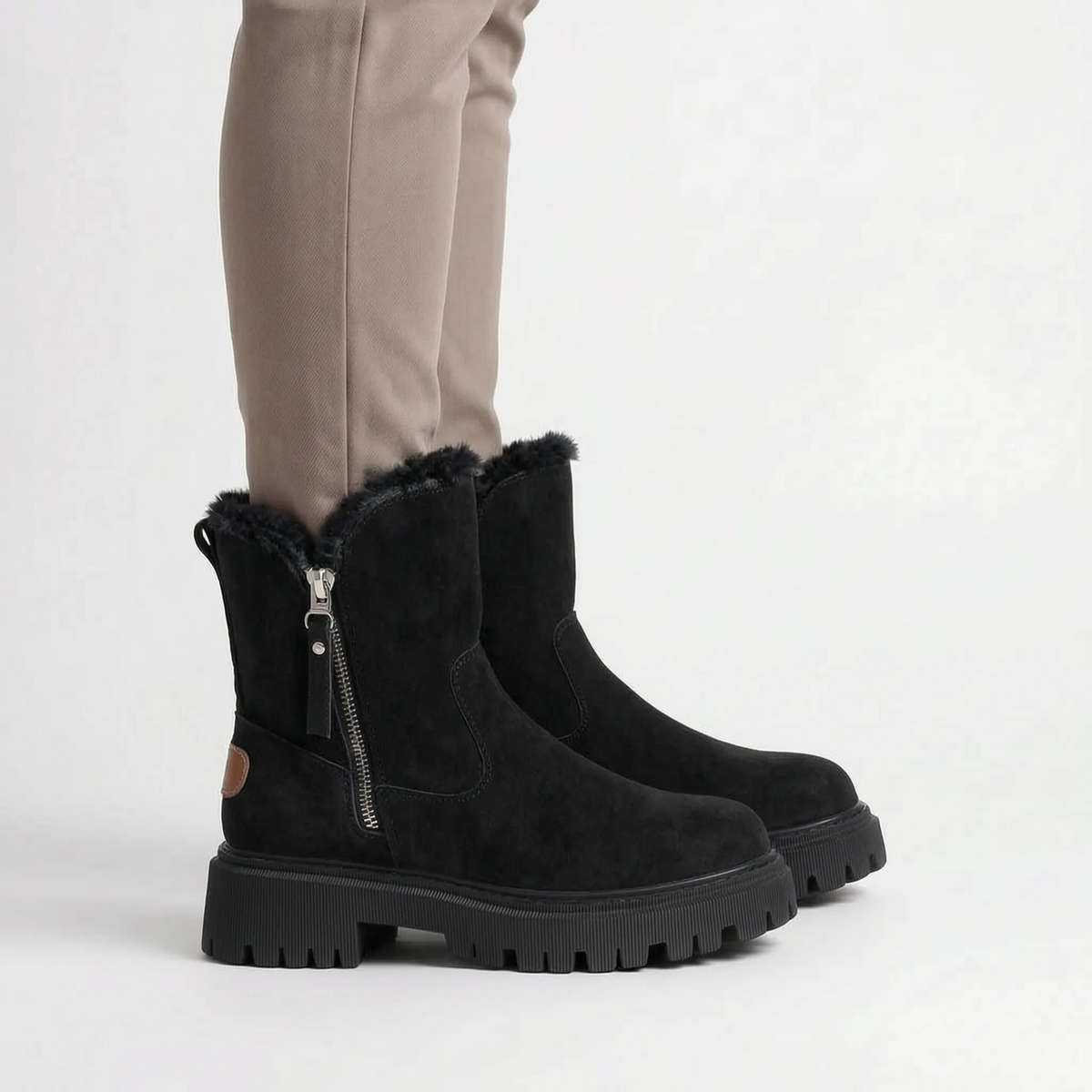Women's lined ankle boots with side zips and chunky lug soles