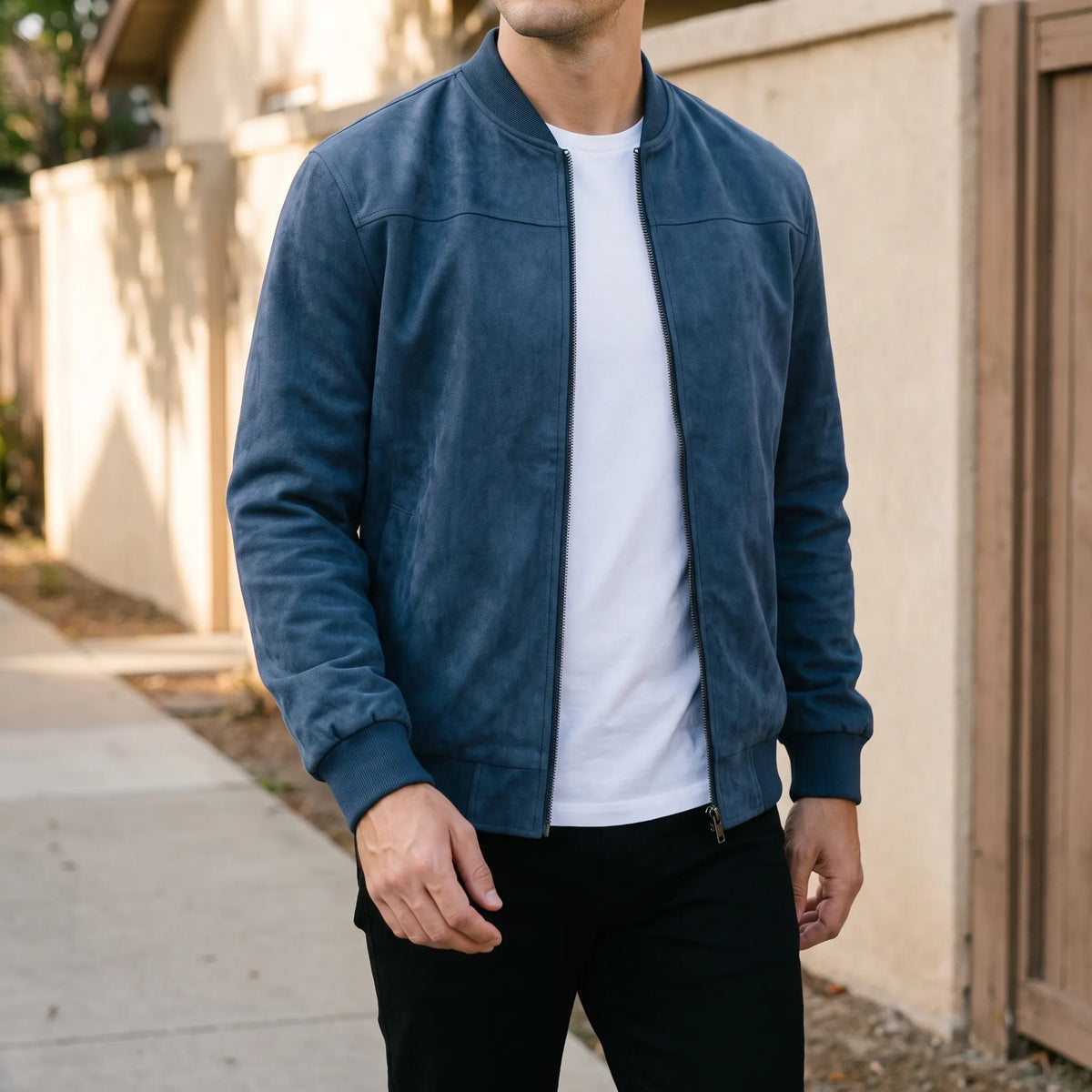 Men's textured zip-front bomber jacket with long sleeves