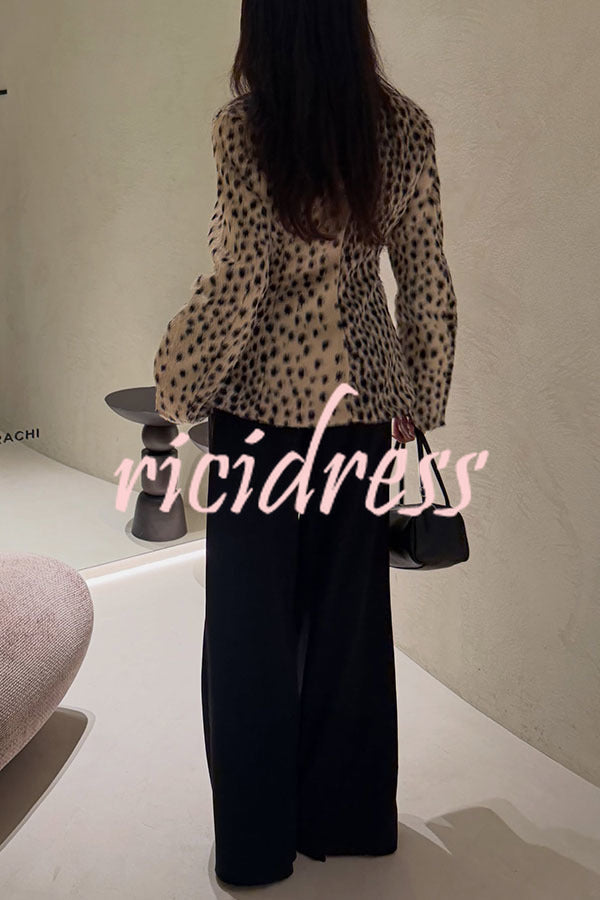 Women's beige leopard print jacket with lapel collar and long sleeves