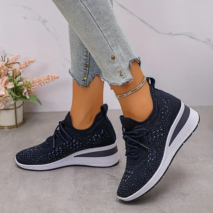 Women's textured lace-up trainers with low platform soles