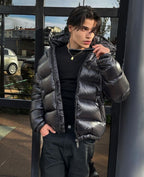 Men's quilted hooded puffer jacket with long sleeves, full zip and front pockets