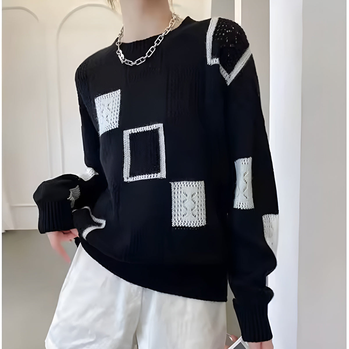 Women's geometric patchwork jumper with crew neck and long sleeves