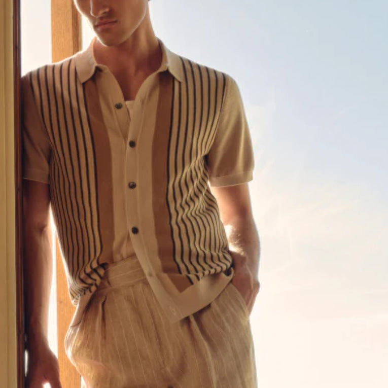 Men's striped knitted polo shirt with short sleeves and button front