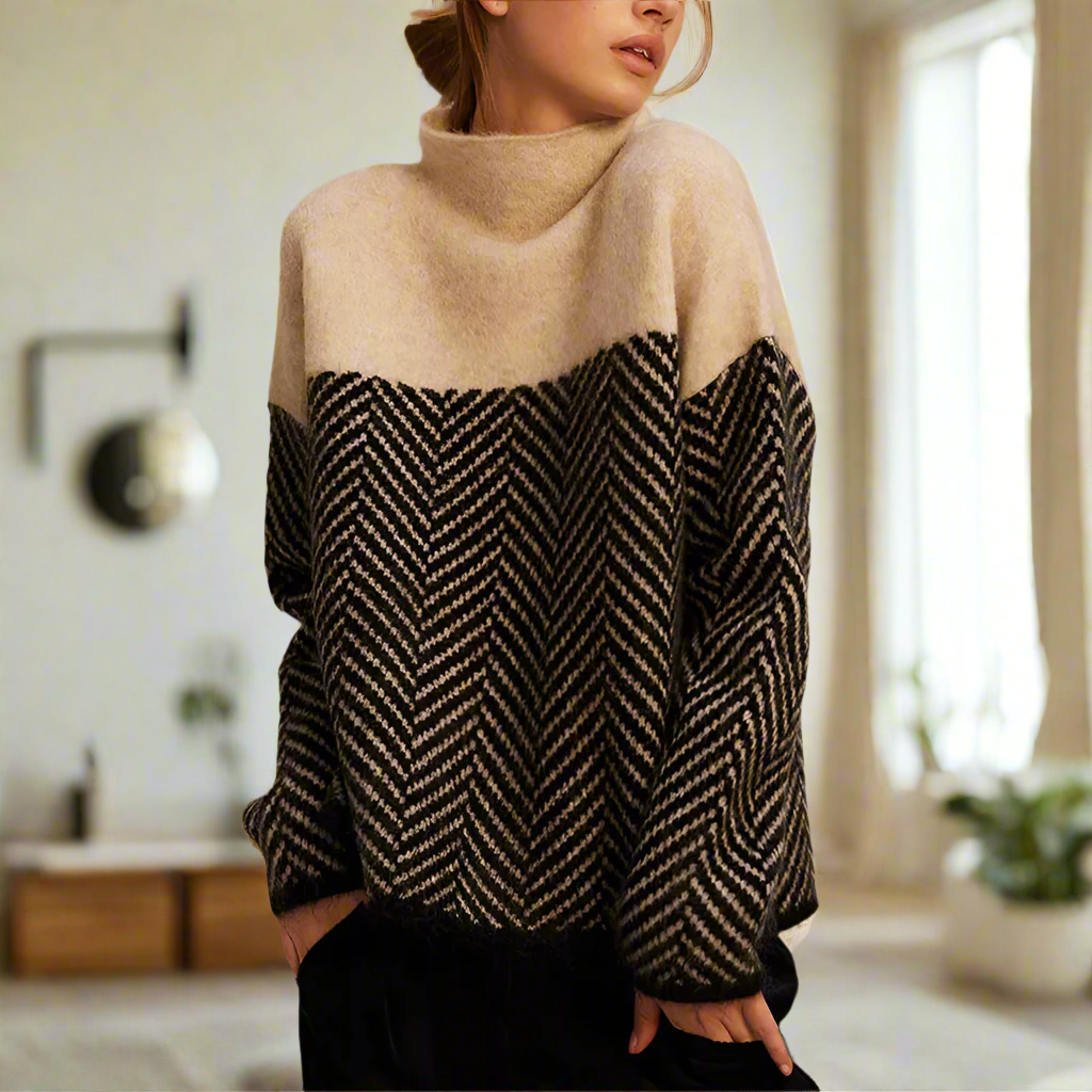 Women's relaxed chevron turtleneck jumper with long sleeves