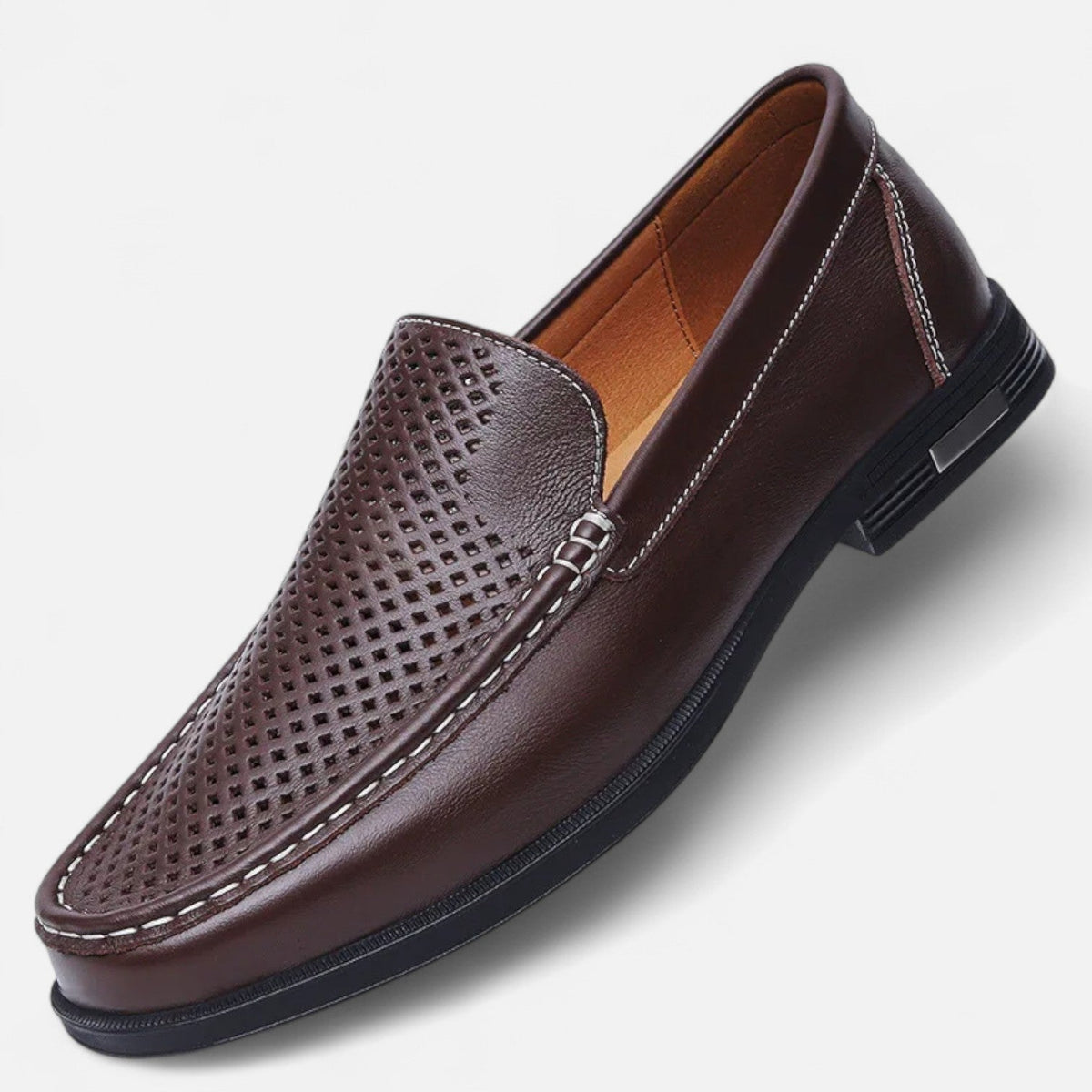 Men's perforated slip-on loafer with moccasin stitching and flat sole