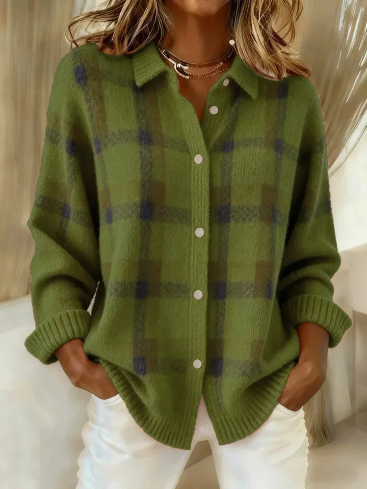 Women's checked knitted cardigan with collar, long sleeves and button front