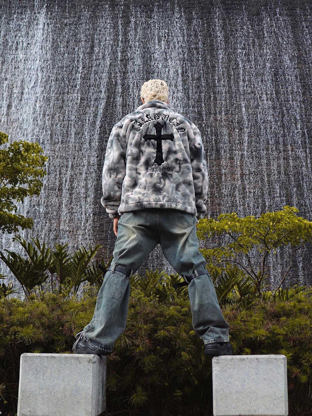 Unisex tie-dye hooded jacket with full zip and chest graphic
