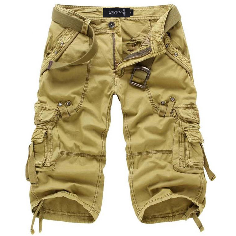 Men's multi-pocket cargo shorts with belt and knee-length cut