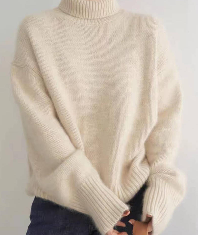 Women's plain turtleneck sweater with long sleeves and ribbed trims