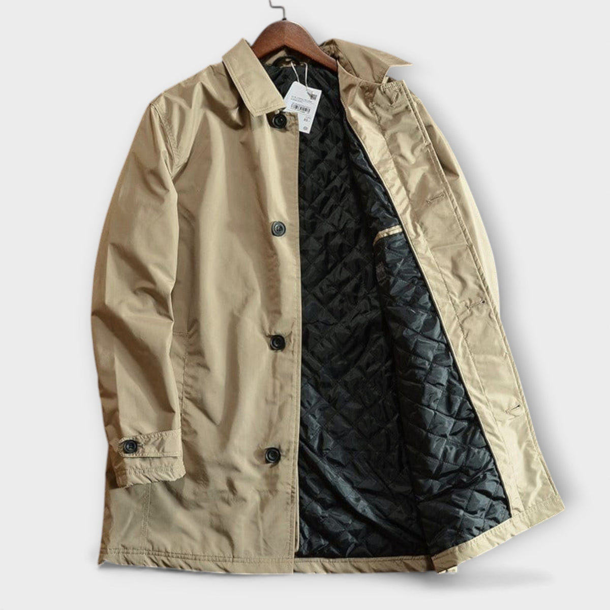 Men's button-front coat with point collar, long sleeves and side pockets