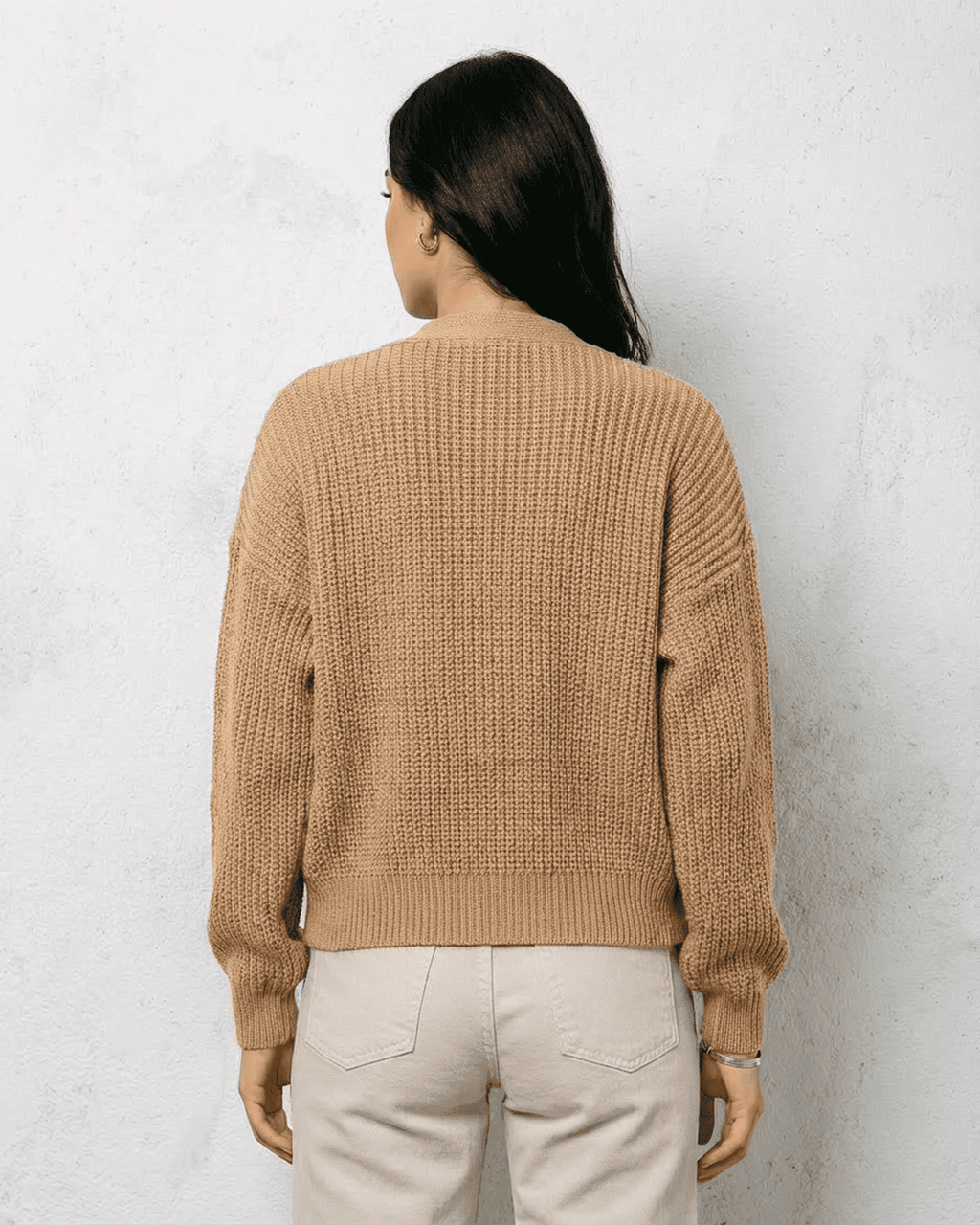 Women's beige ribbed V-neck cardigan with long sleeves and button fastening