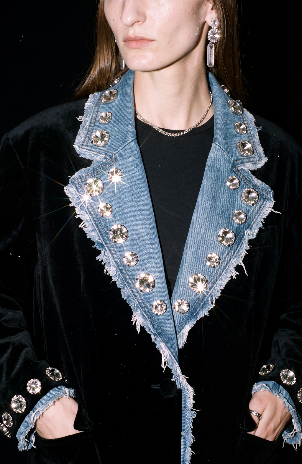 Women's dark blazer with frayed denim-effect lapels, sparkling embellishments and long sleeves